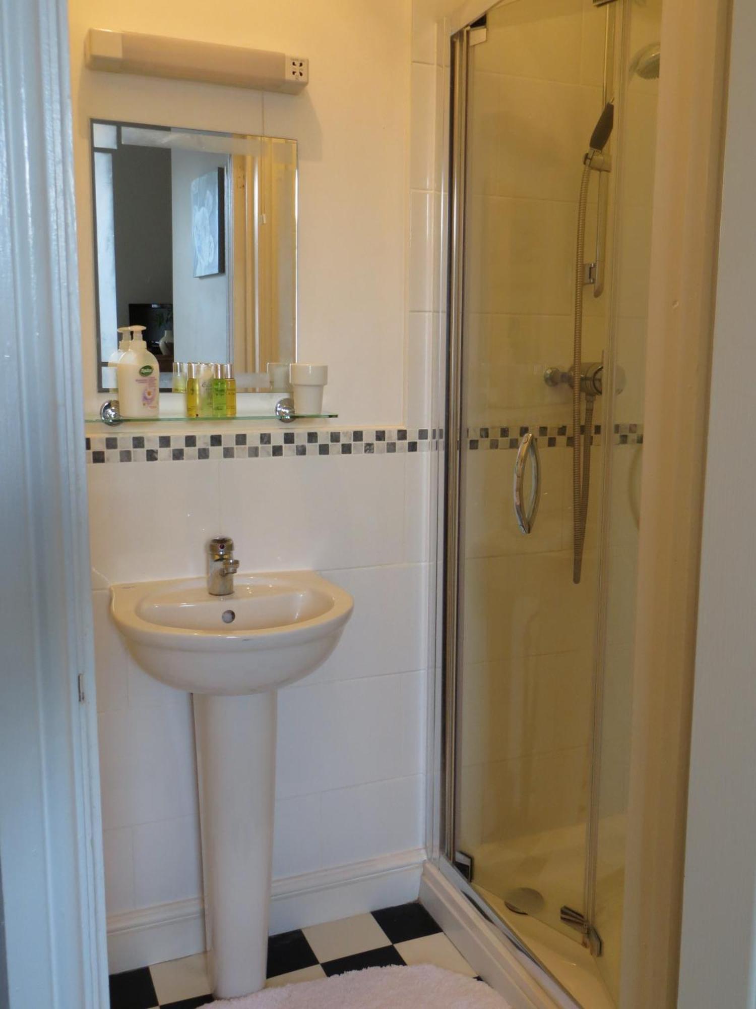 Avondale Guest House York Esterno foto
