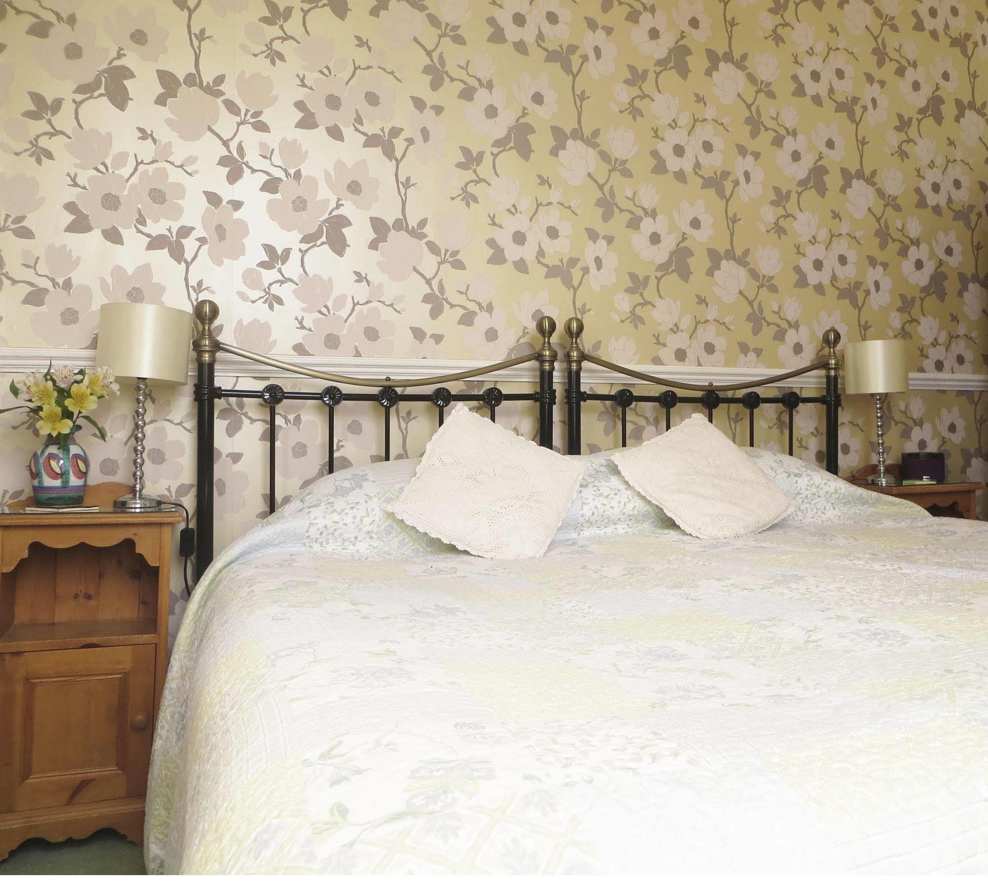 Avondale Guest House York Esterno foto
