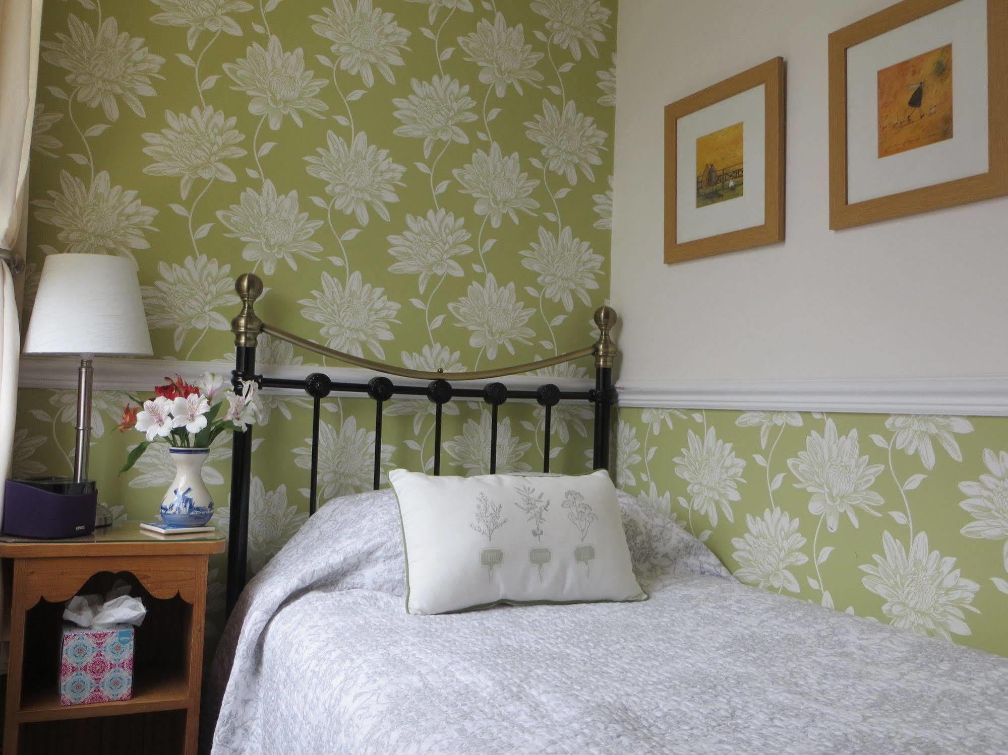 Avondale Guest House York Esterno foto