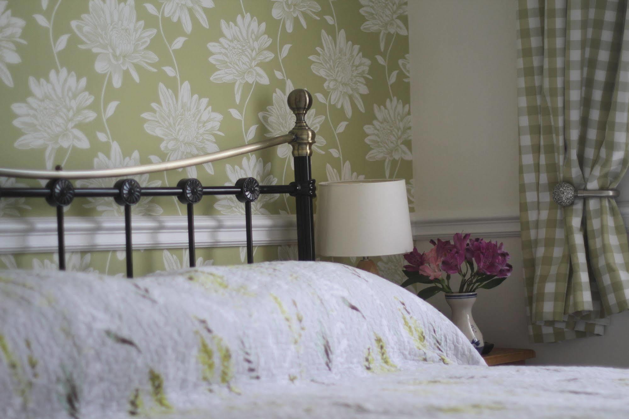Avondale Guest House York Esterno foto