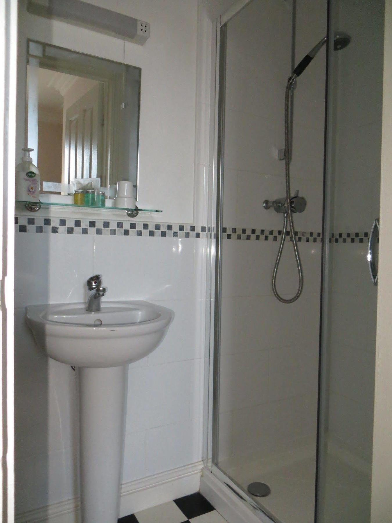 Avondale Guest House York Esterno foto