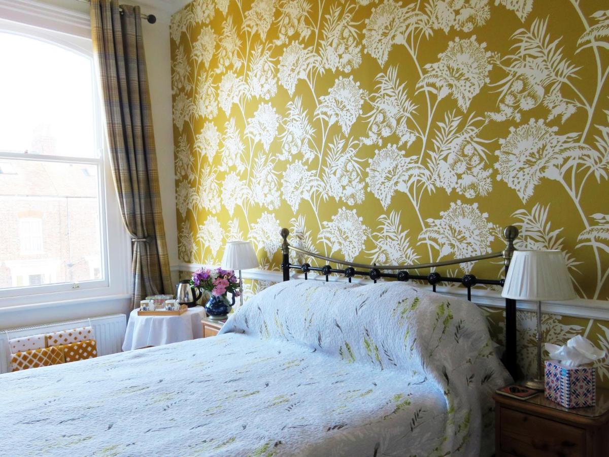 Avondale Guest House York Esterno foto